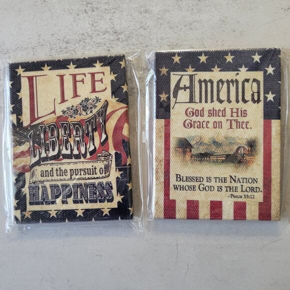 Pair of Patriotic Magnets Red White Blue - Picture 1 of 3